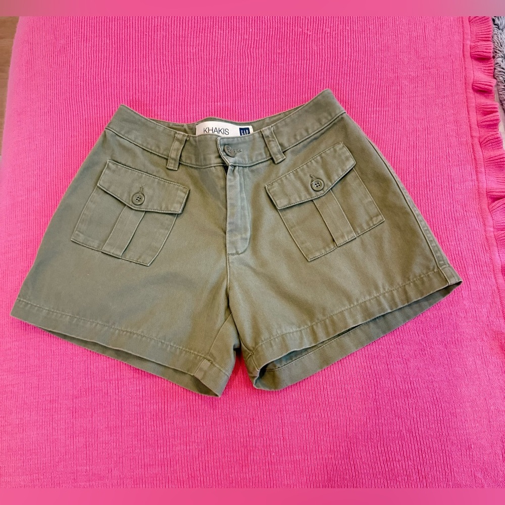 GAP KHAKI GREEN CARGO SHORTS ✨Utility Style✨